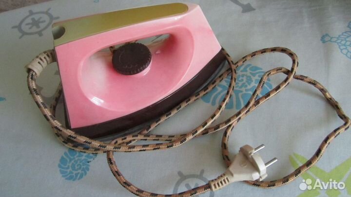 Утюг. Без парогенератора