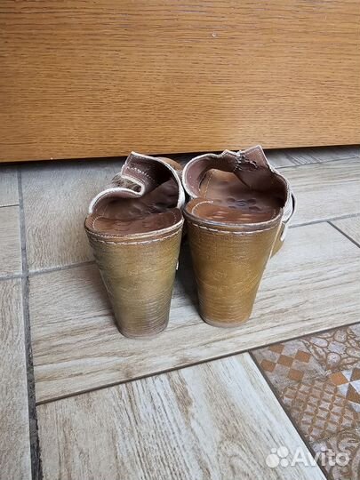 Шлепки женские 38 размер натуральная кожа