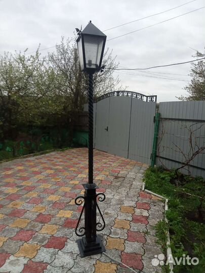 Фонарь уличный