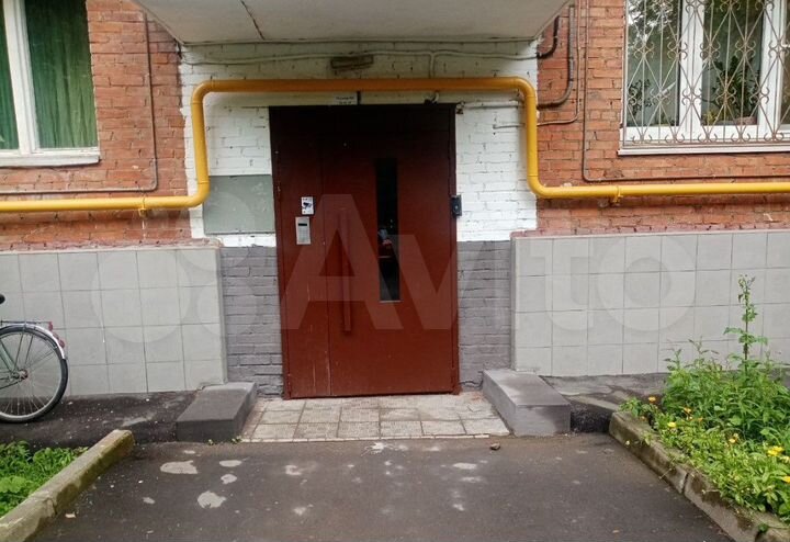 Комната 19,3 м² в 3-к., 1/5 эт.