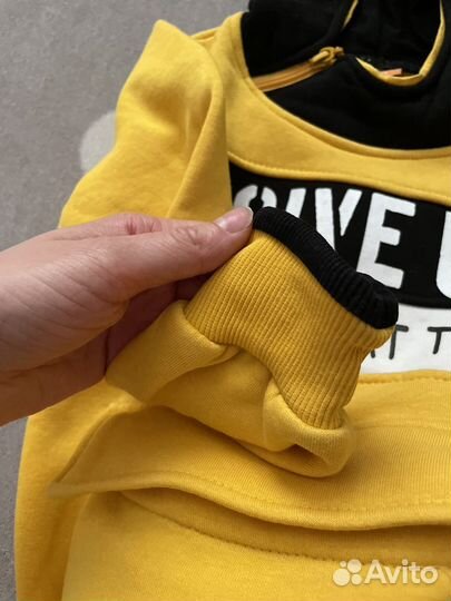 Костюм на мальчика спортивный костюм