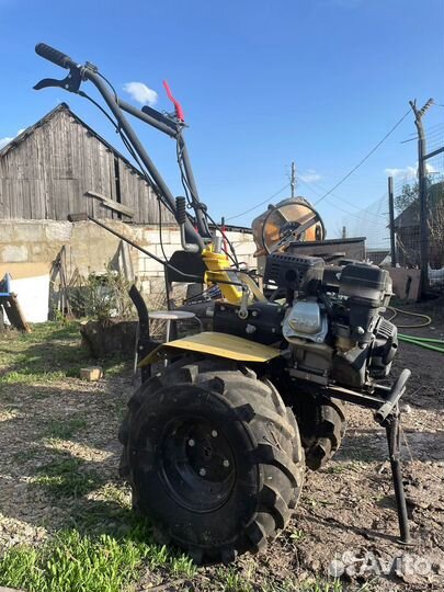 Мотоблок Huter c прицепом