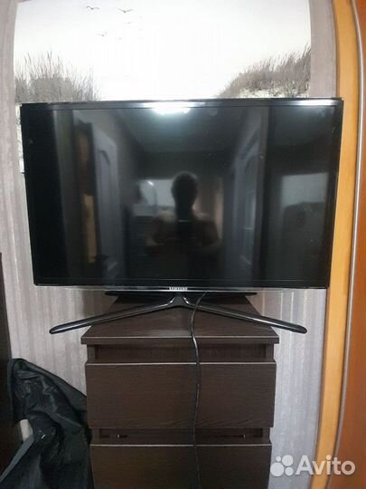 Продам телевизор Samsung SMART TV
