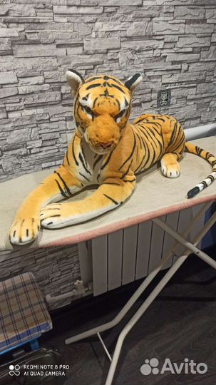 Много игрушек