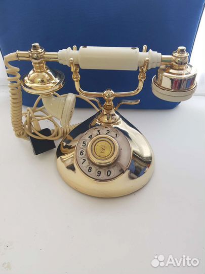 Старый телефон СССР