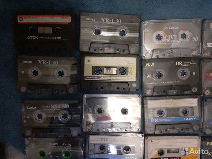 Аудиокассеты фирменные 24 штуки