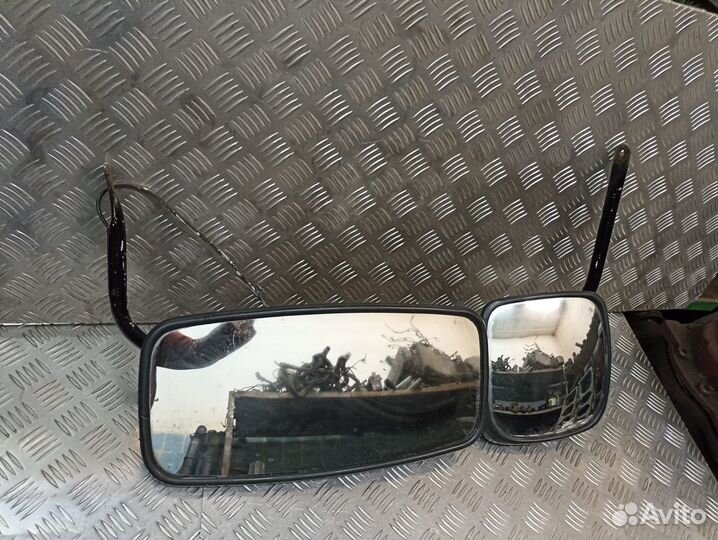 Зеркало заднего вида MAZ