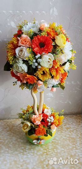 Топиарий деревце счастья из цветов из