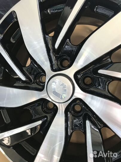 Диск литой 16 5*114,3 Et: 50 Dia: 66,1 Remain R166