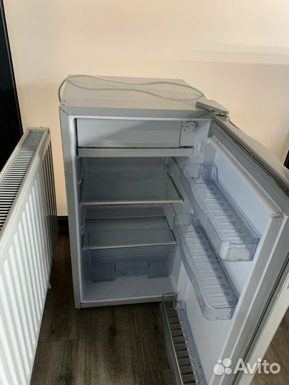 Холодильник бу требует ремонта