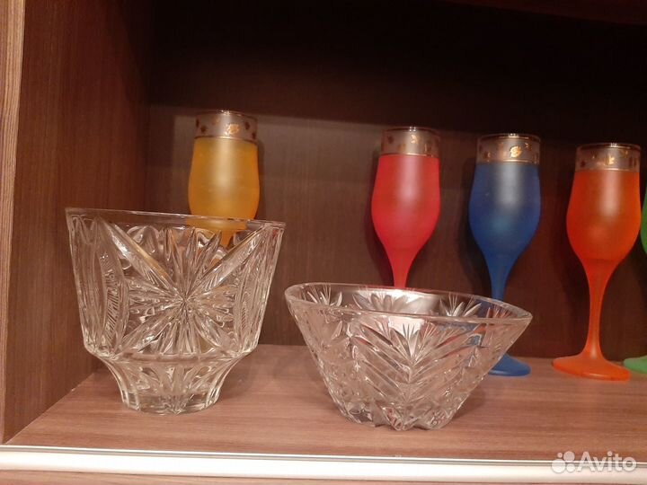 Хрусталь-салатники, креманки, пепельницы, вазы нед