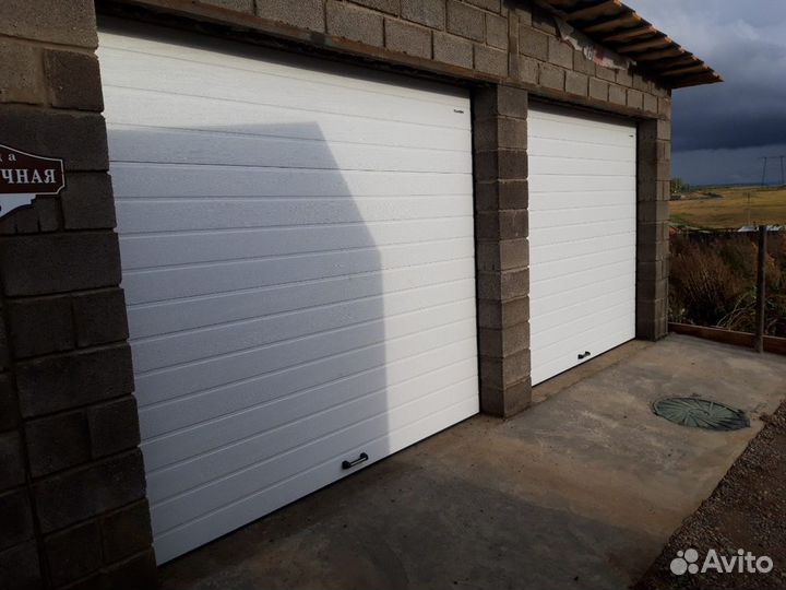 Секционные ворота