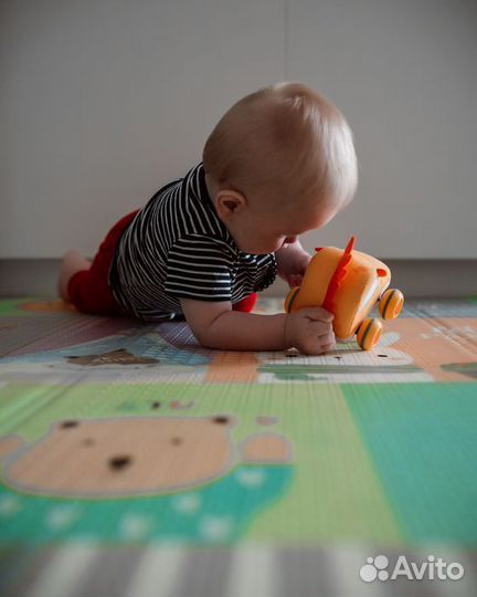 Детский коврик для ползания новый (заводской брак)