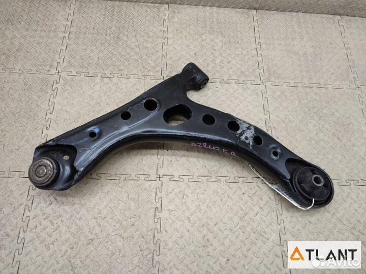 Рычаг передний правый toyota noah