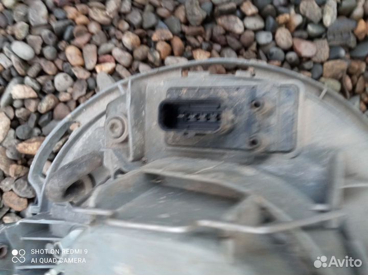 Правая фара Mercedes W210