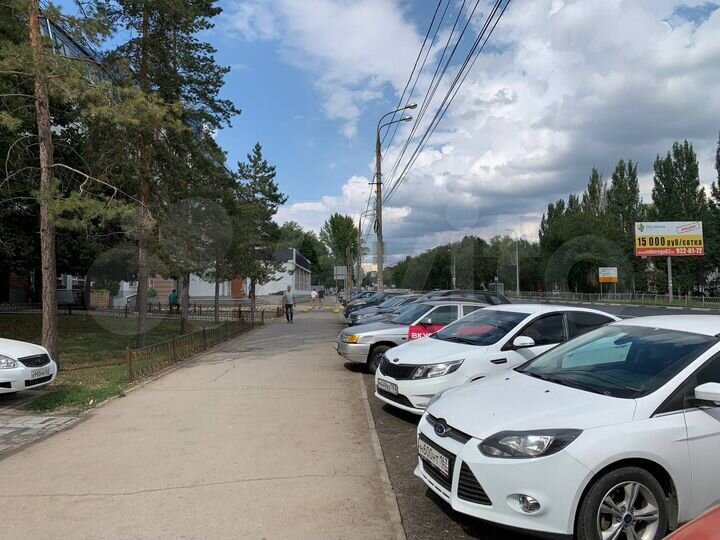 Аренда магазина на Авроре первая линия, 231.4 м²