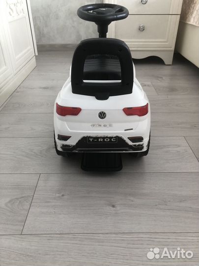 Машинка толокар