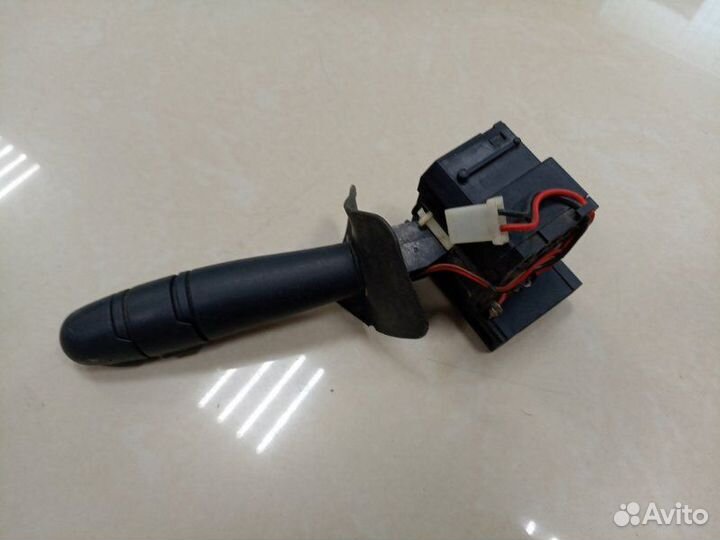 Подрулевой переключатель поворотов Renault Megane