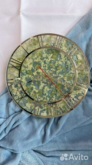 Часы настенные из эпоксидной смолы