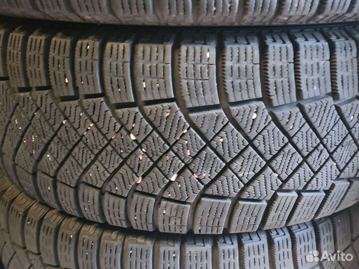 Pirelli Ice Zero 205/60 R16 92V
