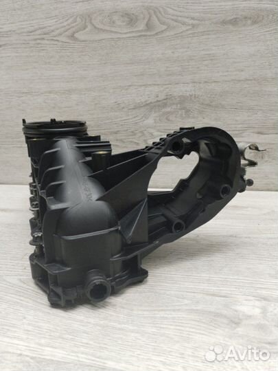 Впускной коллектор Mercedes Sprinter 906 OM651