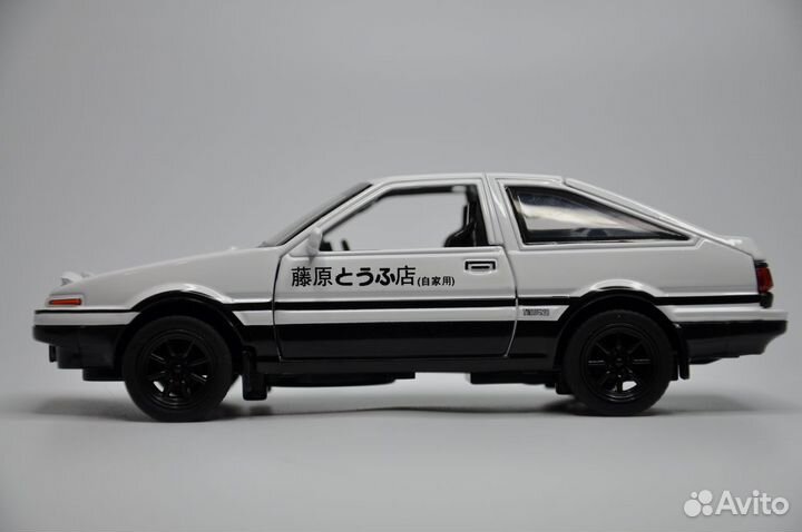 Модель авто Toyota Sprinter Trueno AE86 1:32 метал