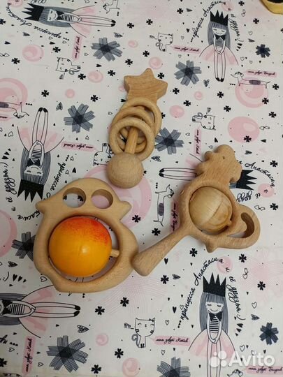 Игрушки для малыша