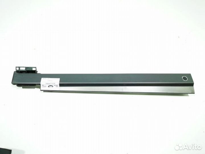 Пластик салона Land Rover Discovery 5 2020