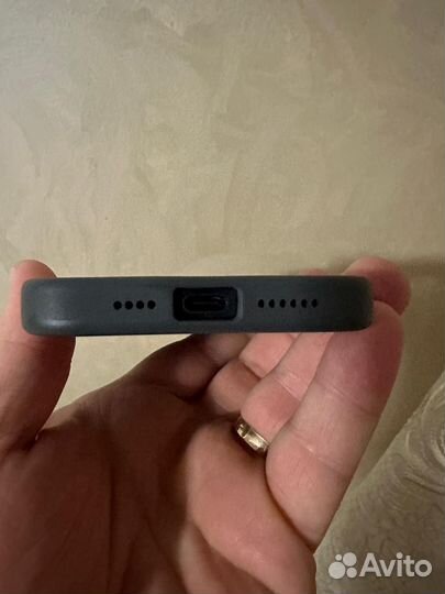 Чехол на iPhone 15 pro max Uniq