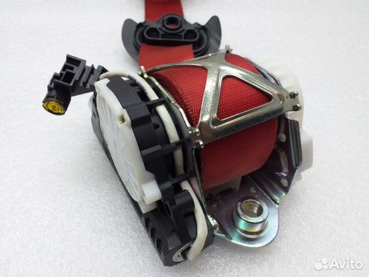 Б/У Б/У Ремень безопасности с пиропатроном