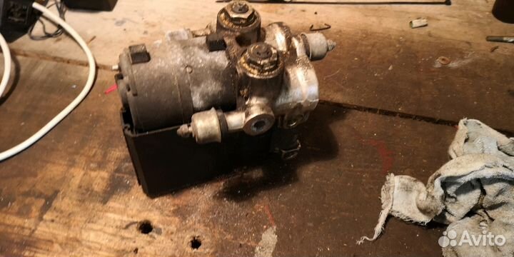 Audi v8 блок abs