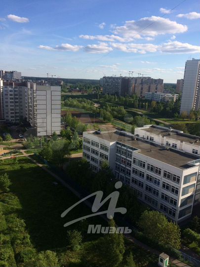 2-к. квартира, 57,6 м², 13/17 эт.