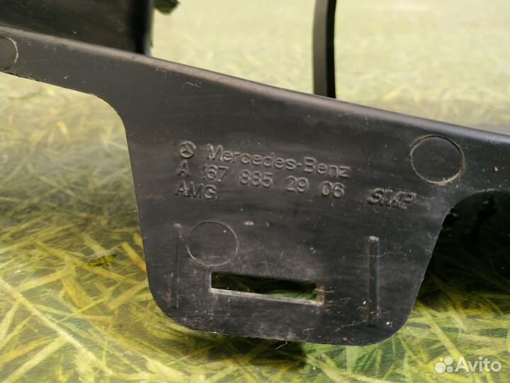 Воздуховод бампера передний правый передний правый