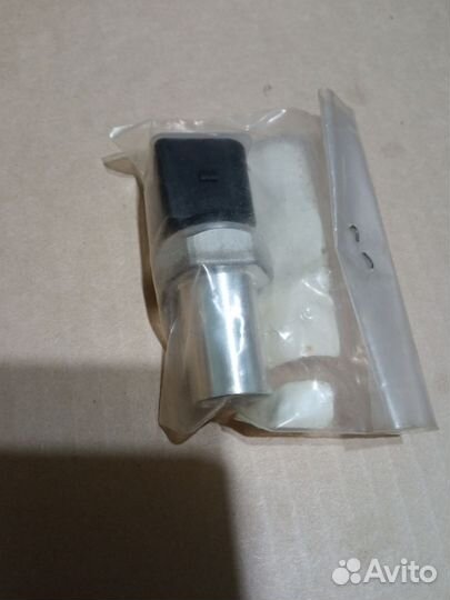 Датчик давления кондиционера 5К0 959 126