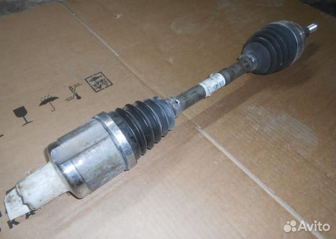 Передний привод правый на Renault Dusтеr 4WD