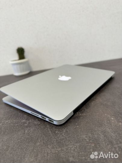 Apple MacBook Pro 13 2015 i7/16/256GB SSD