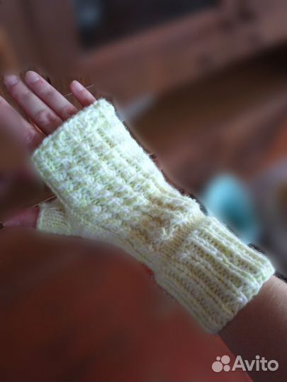 Варежки, носки, перчатки без пальцев (митенки)