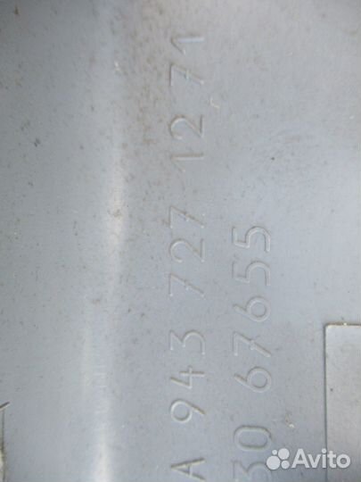 Накладка двери левая Mercedes-Benz A9437271271