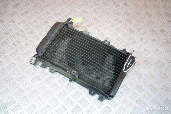 Радиатор Kawasaki ZZR400-1