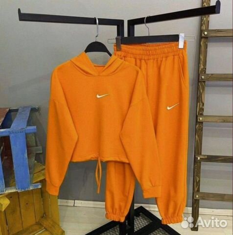 Спортивный костюм женский nike