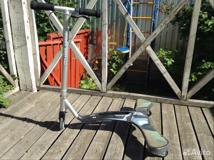 Продам 3х-колесный самокат из Финляндии