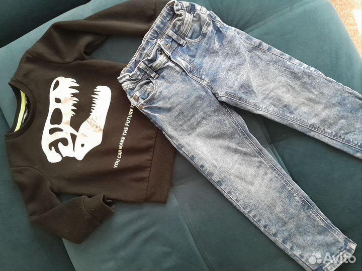 Вещи на мальчика.Костюм,джинсы,кофта,куртка,желет