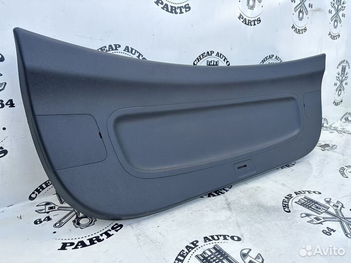 Обшивка крышки багажника Kia Rio X-Line