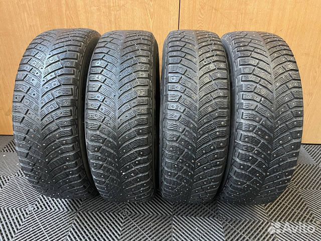 Michelin X-Ice North 4 215/65 R17