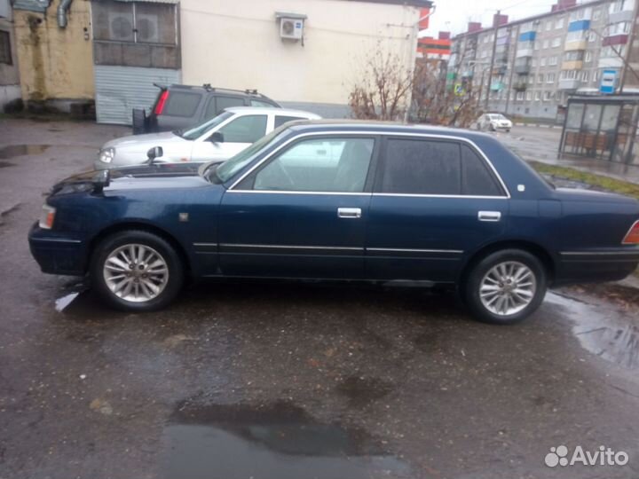 Toyota Crown 2.0 AT, 2000, 274 053 км