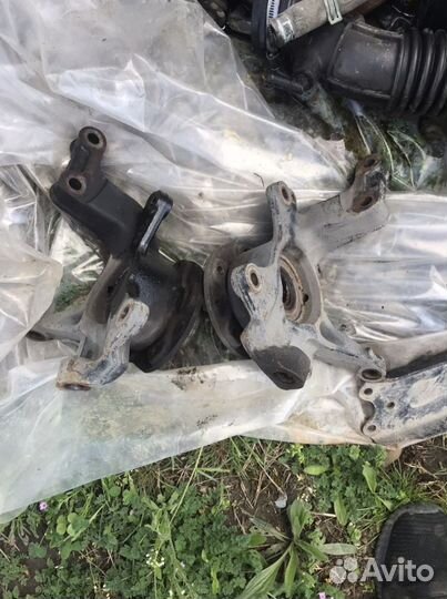 Поворотный кулак renault fluence