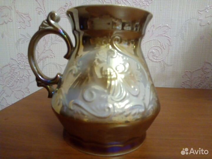 Керамический графин с двумя бокалами