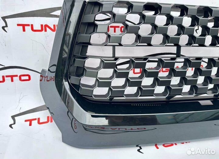 Решетка радиатора Toyota Tundra