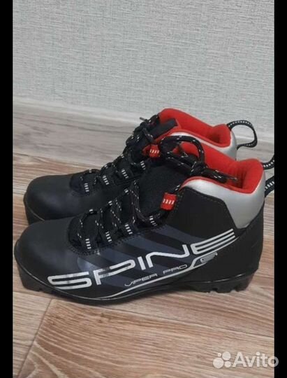 Лыжные ботинки размер 36