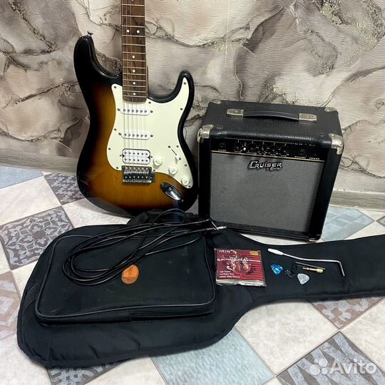 Электрогитара с комбиком Fender Squier